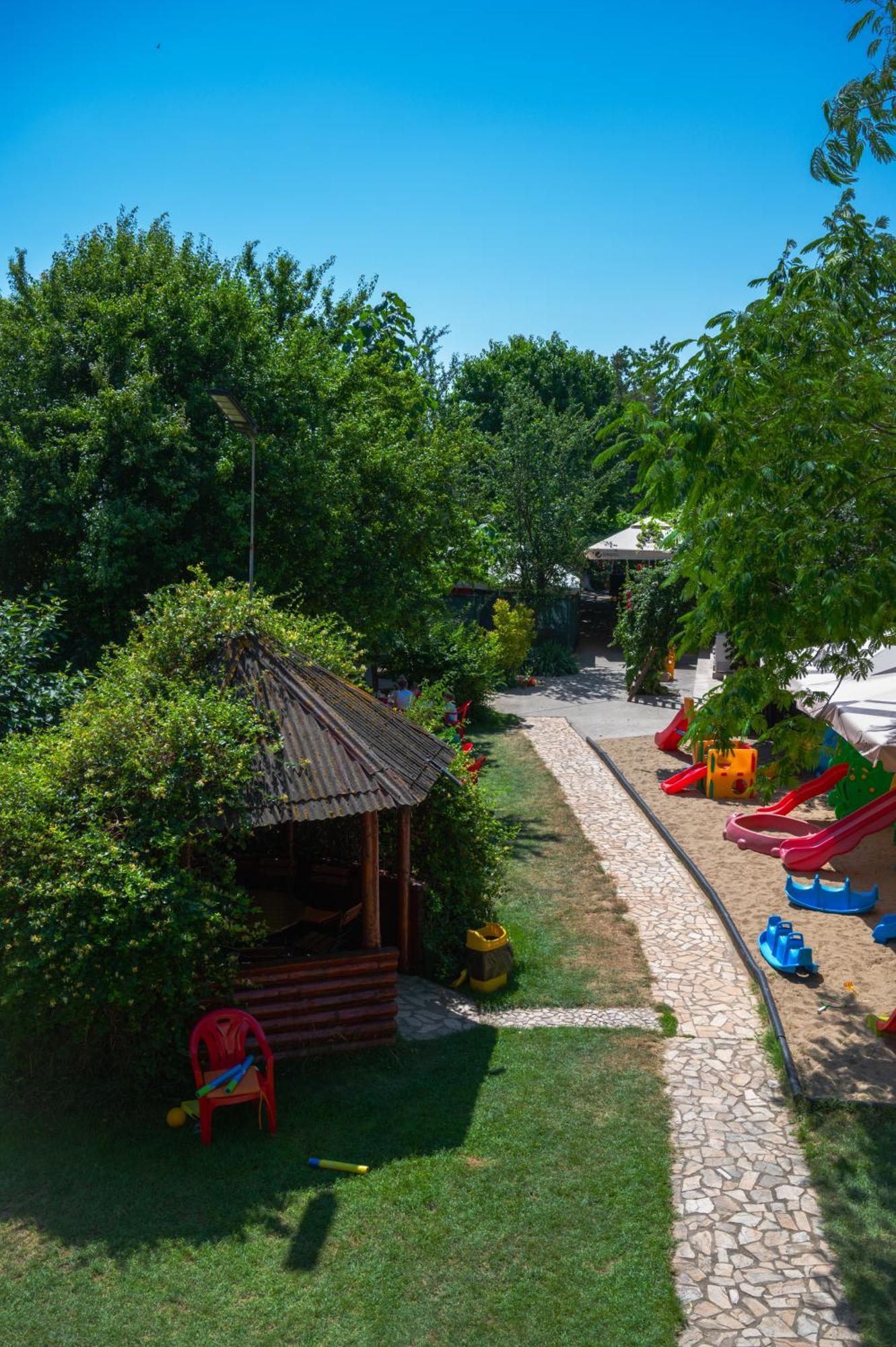 Hotel Casa La Dinamo Două Mai Exteriér fotografie